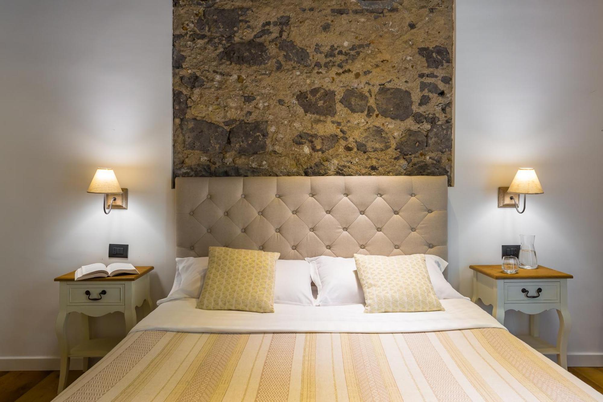 Starhost - Minerva Suite Salerno Esterno foto